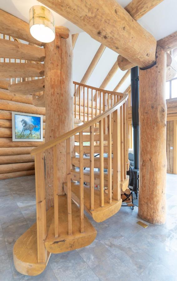 Wild Nurture Eco Luxury Offgrid Log Cabin Fort William Extérieur photo