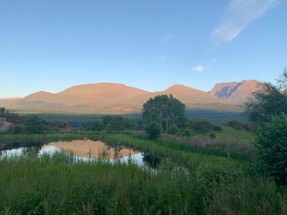 Wild Nurture Eco Luxury Offgrid Log Cabin Fort William Extérieur photo