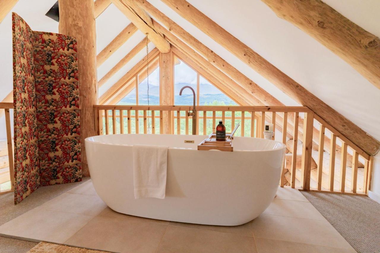 Wild Nurture Eco Luxury Offgrid Log Cabin Fort William Extérieur photo