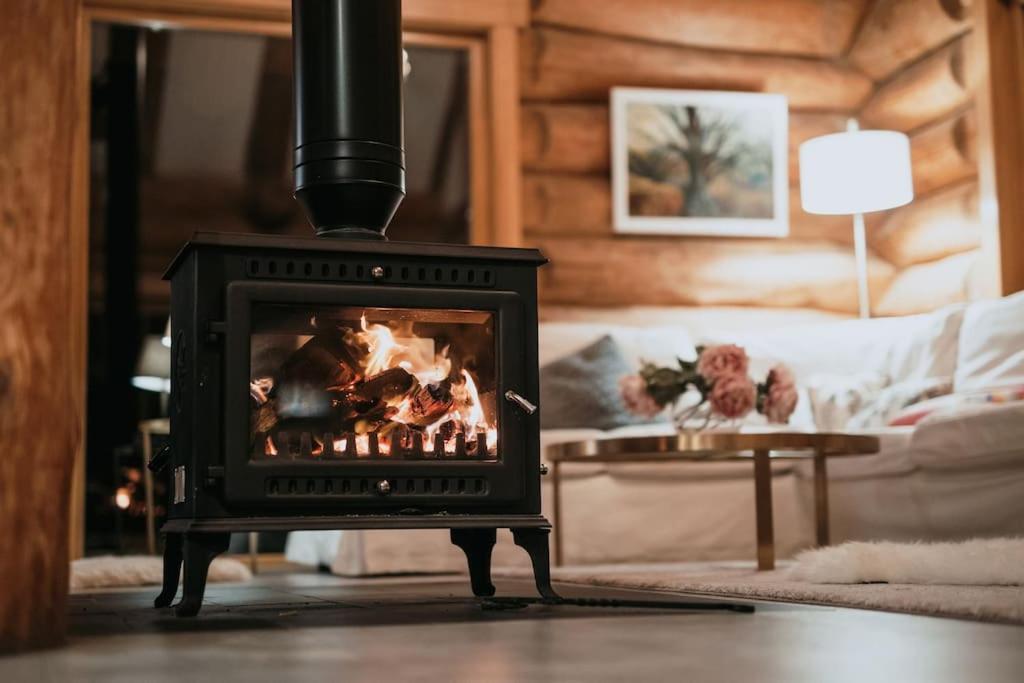Wild Nurture Eco Luxury Offgrid Log Cabin Fort William Extérieur photo